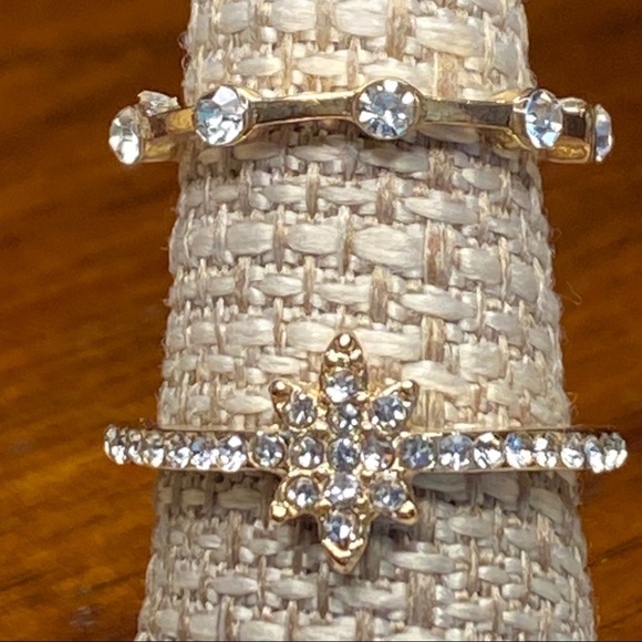 Snow Queen Set of 7 Gold Fashion Knuckle Rings. - Picture 4 of 5